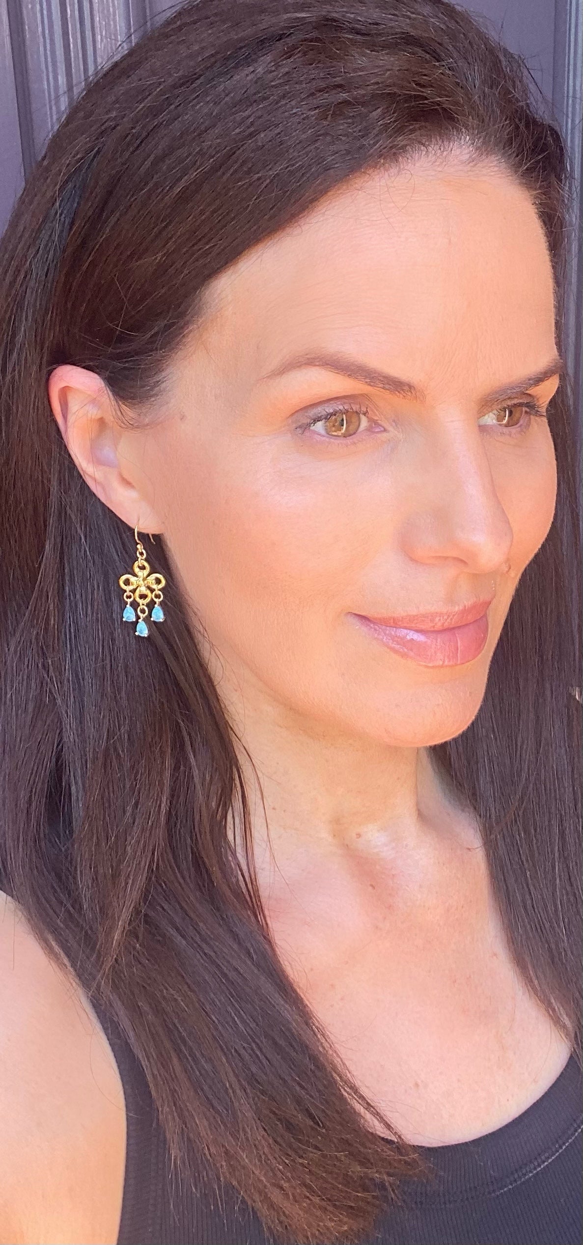 'Bianco' - Gold & azure drop earrings