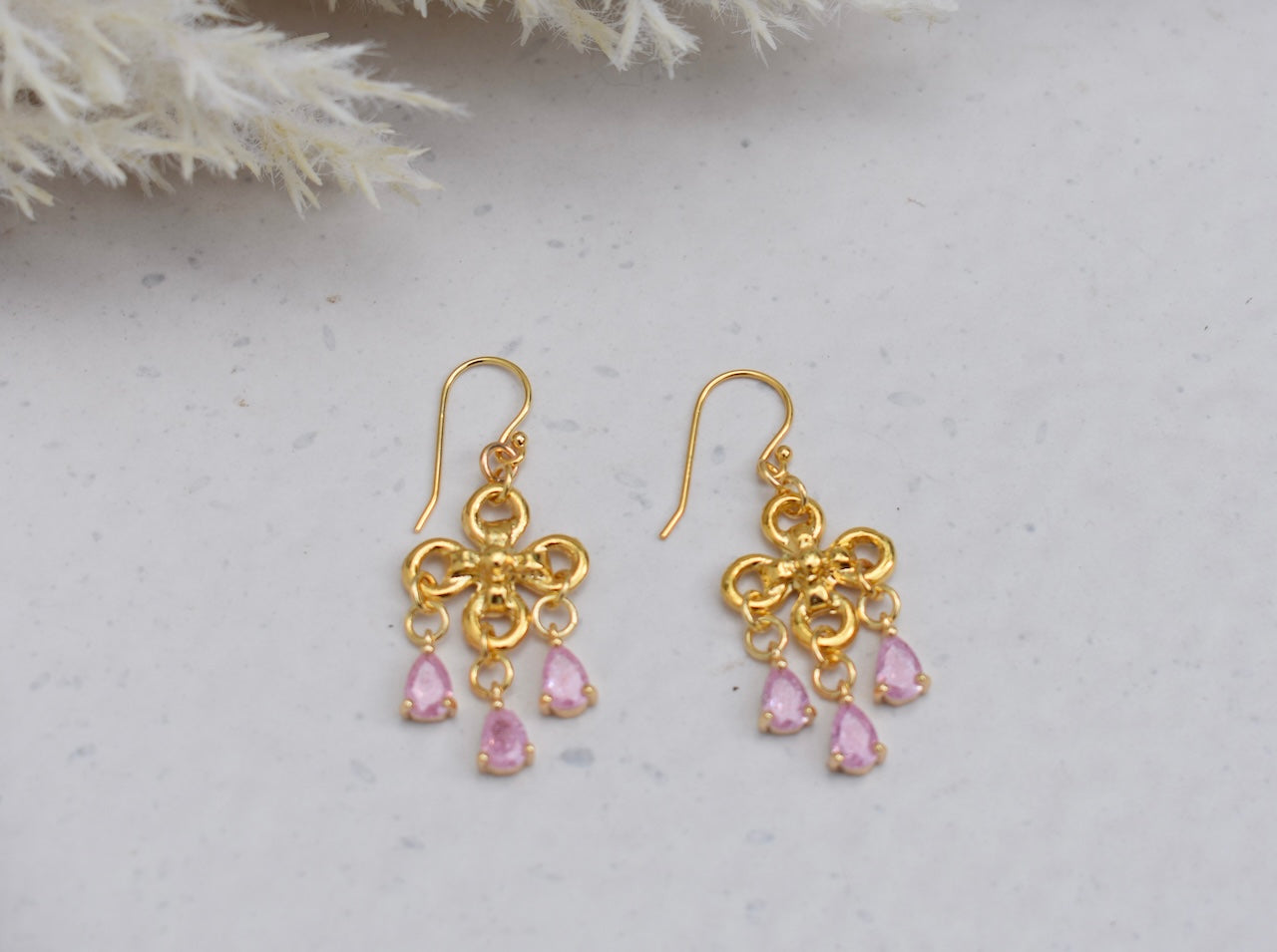 'Nia' - Gold and pink chandelier earrings