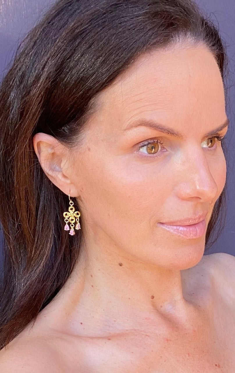 'Nia' - Gold and pink chandelier earrings