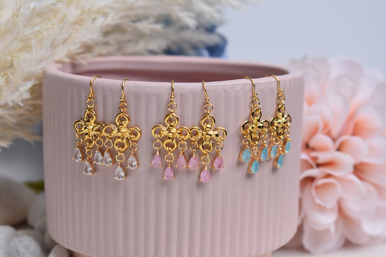 'Nia' - Gold and pink chandelier earrings