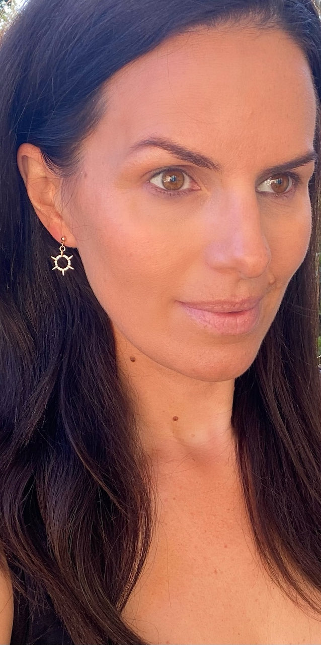 'Veda' - Gold spike earring