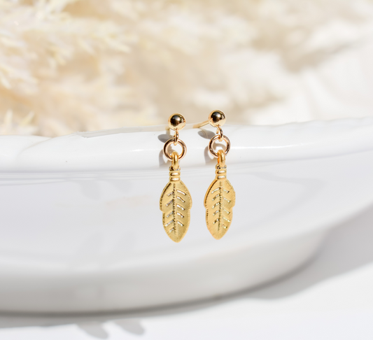 'Piuma' - Gold feather earrings